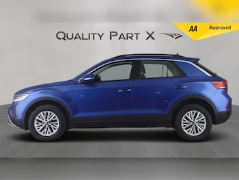 Used Volkswagen T-Roc 2023 for sale - 78586078: Photo