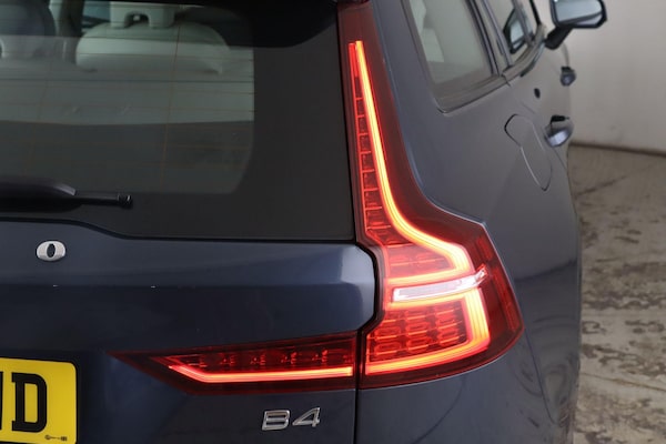 Used Volvo V60 2020 for sale - 75280646: Photo 10