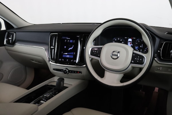 Used Volvo V60 2020 for sale - 75280646: Photo 17
