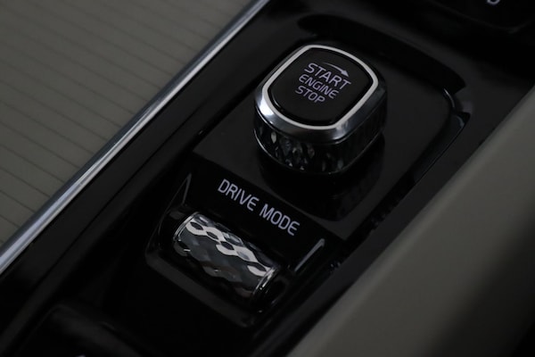 Used Volvo V60 2020 for sale - 75280646: Photo 24
