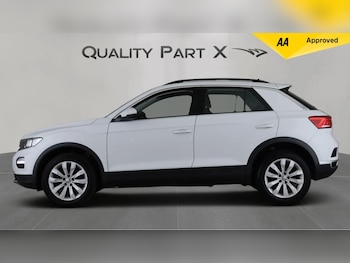 Used Volkswagen T-Roc 2020 for sale - 75280253: Photo
