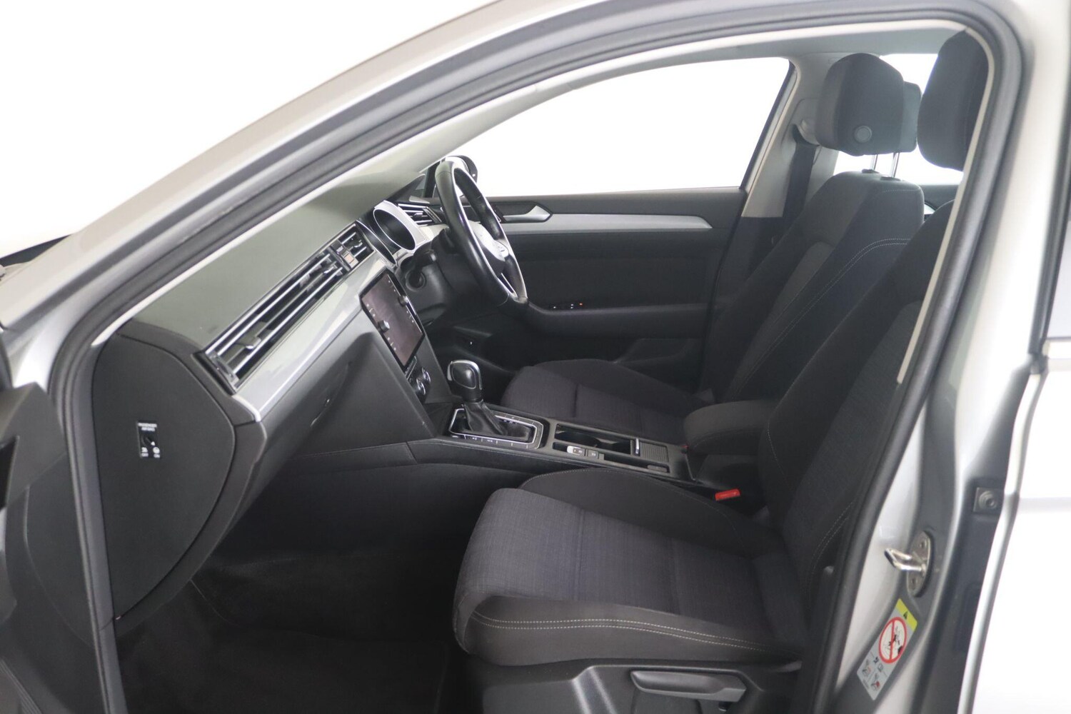 Used Volkswagen Passat 2020 for sale - 76360237: Photo 11