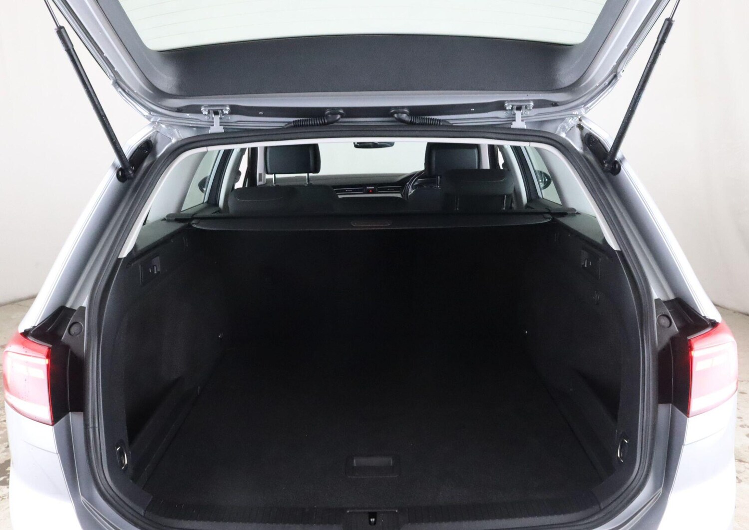 Used Volkswagen Passat 2020 for sale - 76360237: Photo 13