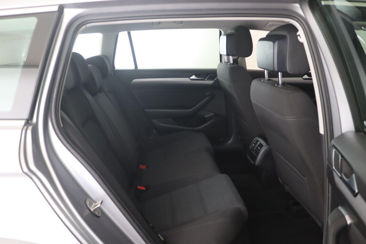 Used Volkswagen Passat 2020 for sale - 76360237: Photo 14