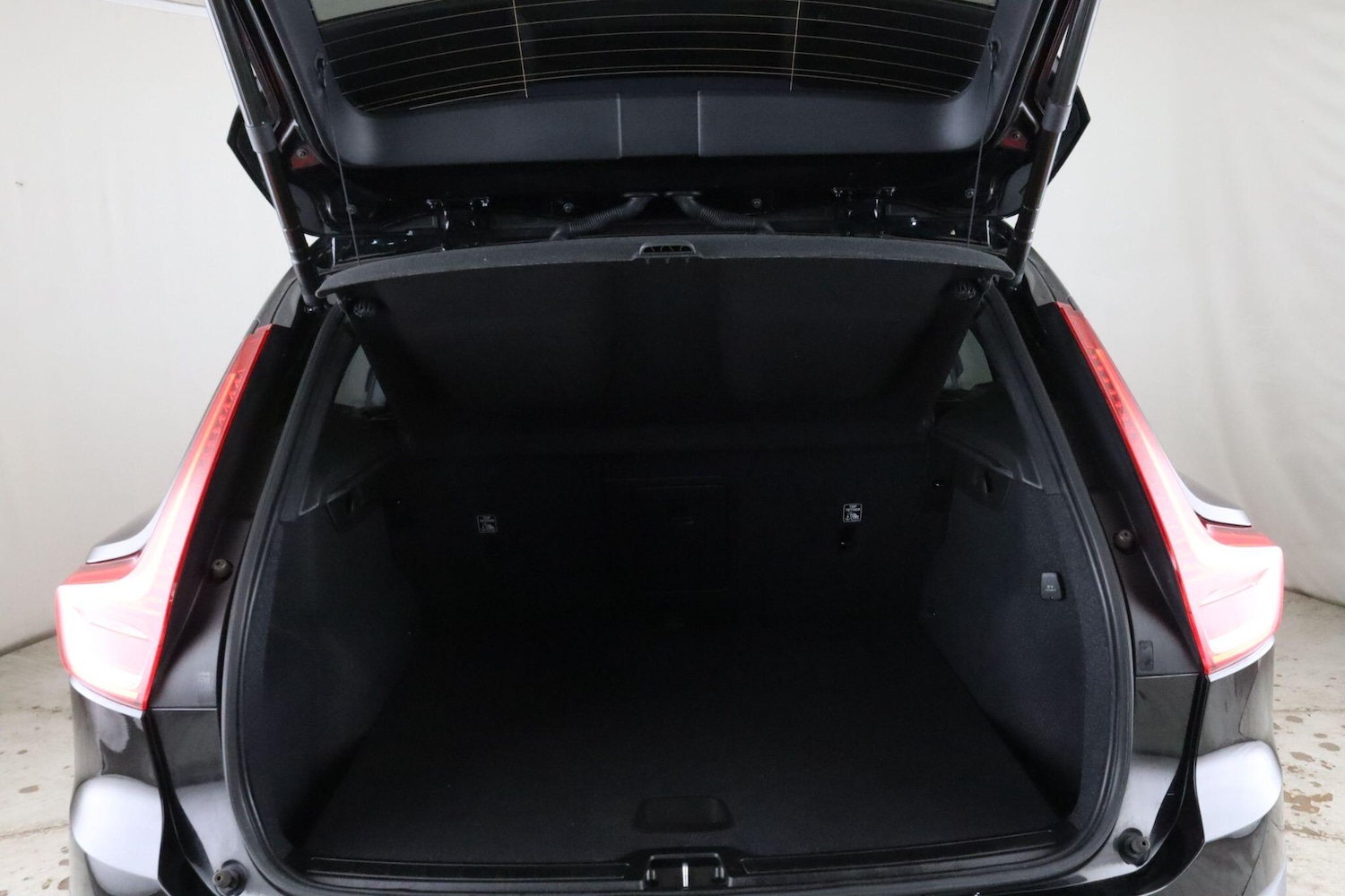 Used Volvo XC40 2021 for sale - 76059735: Photo 12