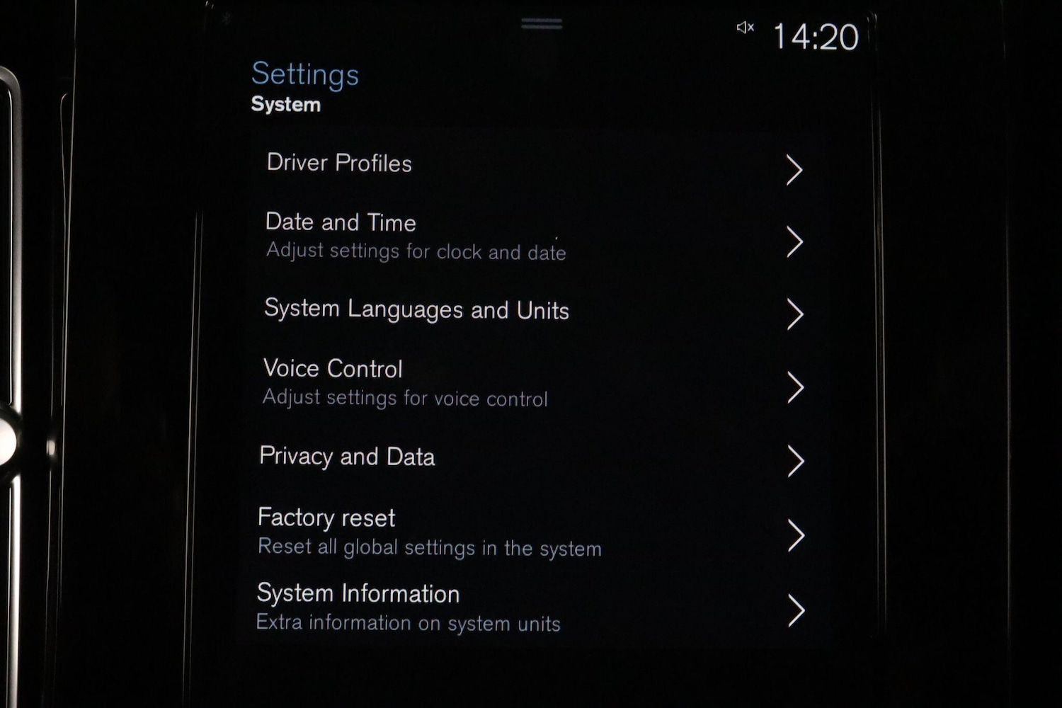 Used Volvo XC40 2021 for sale - 76059735: Photo 37