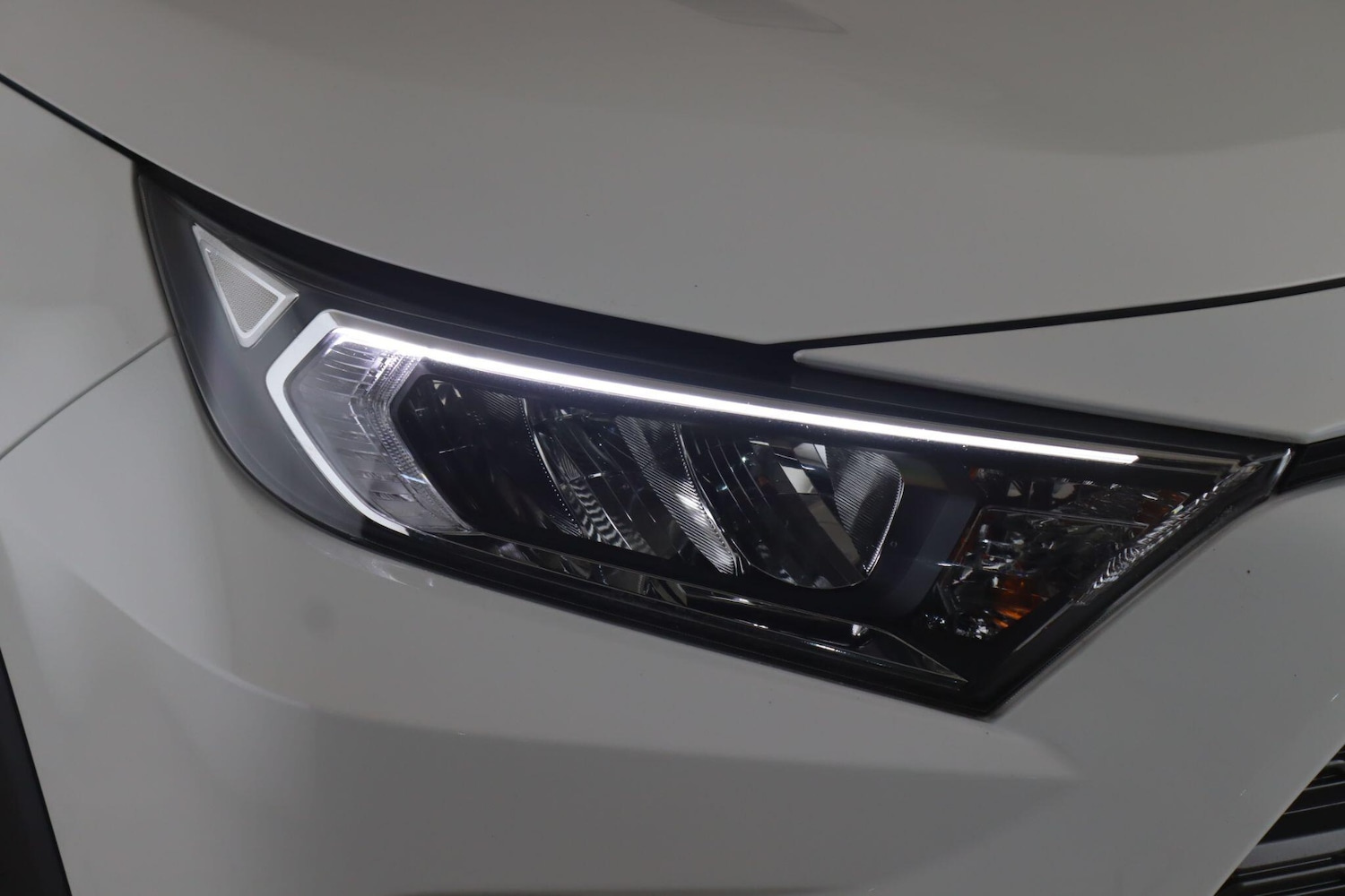 Used Toyota RAV4 2022 for sale - 77441307: Photo 9