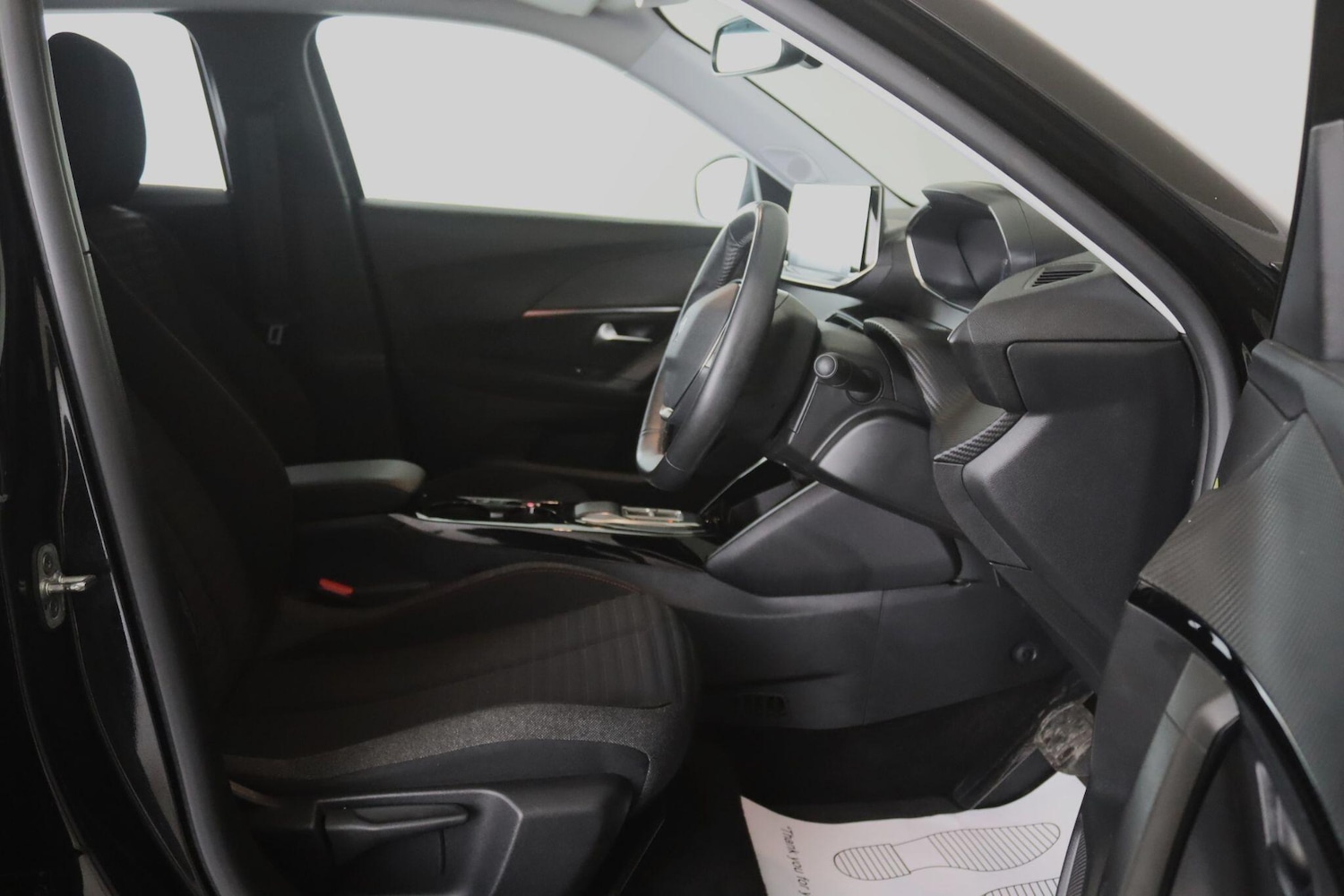 Used Peugeot E-2008 2022 for sale - 78046675: Photo 12