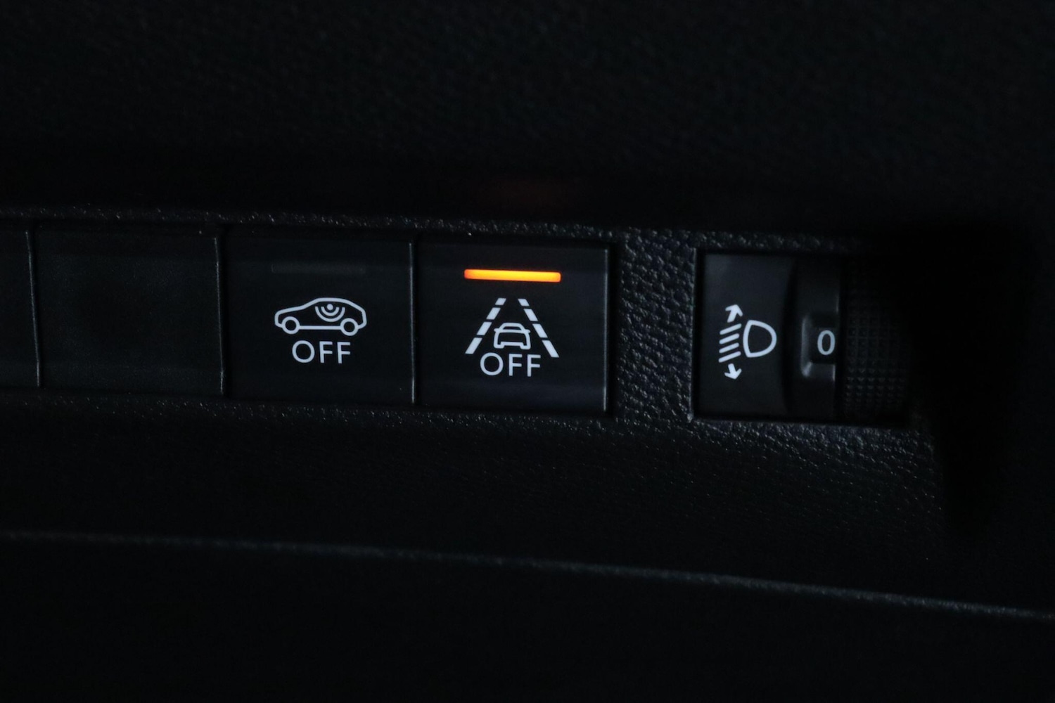 Used Peugeot E-2008 2022 for sale - 78046675: Photo 14