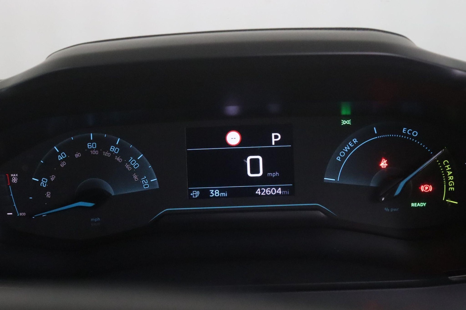 Used Peugeot E-2008 2022 for sale - 78046675: Photo 15