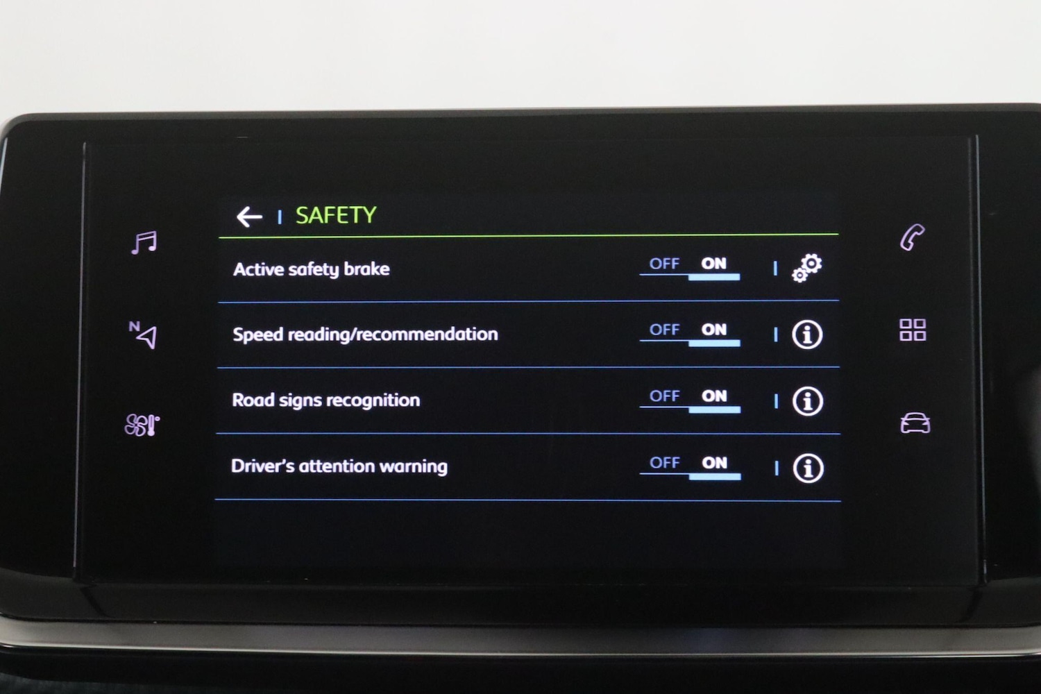 Used Peugeot E-2008 2022 for sale - 78046675: Photo 29