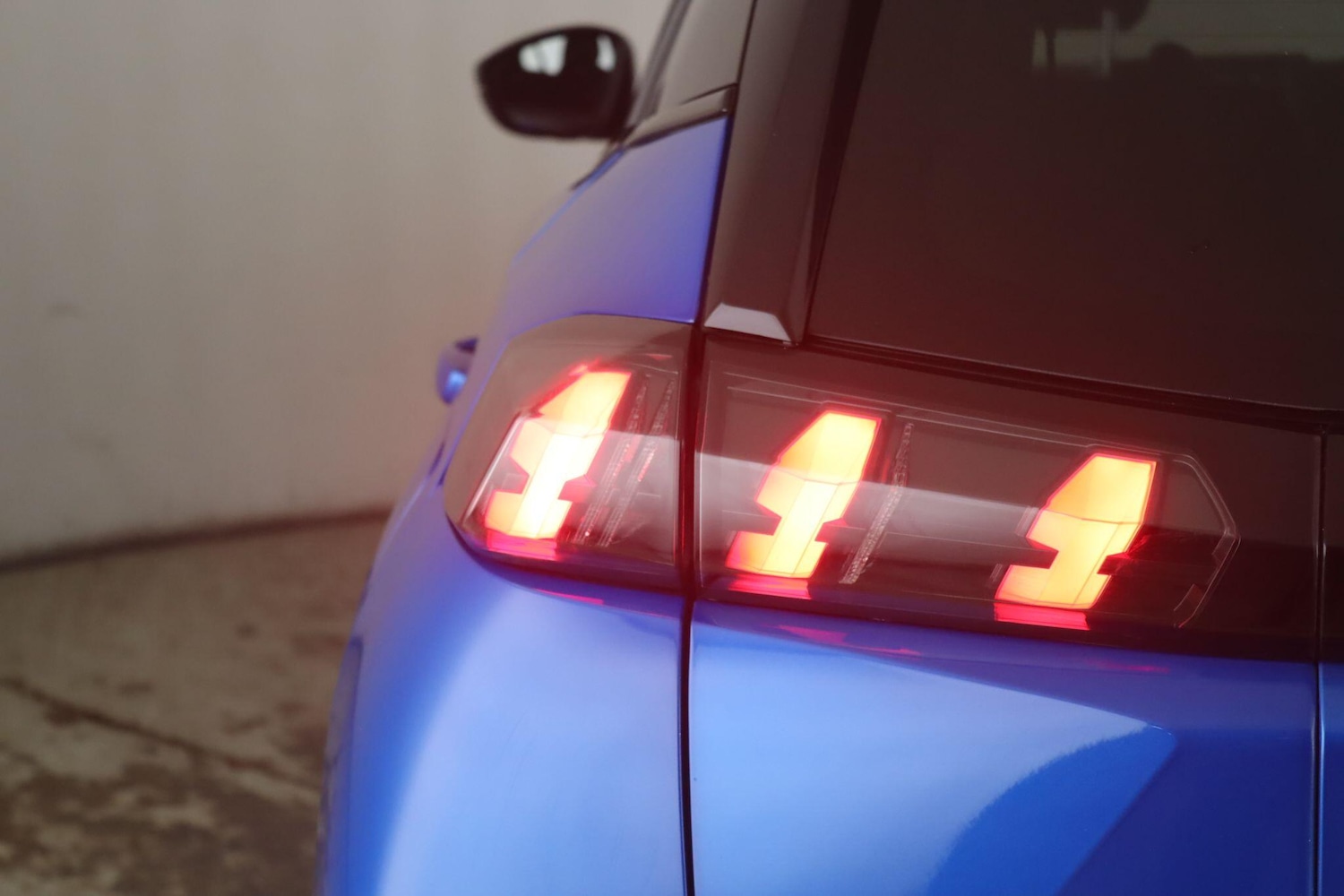 Used Peugeot E-2008 2022 for sale - 77695800: Photo 10