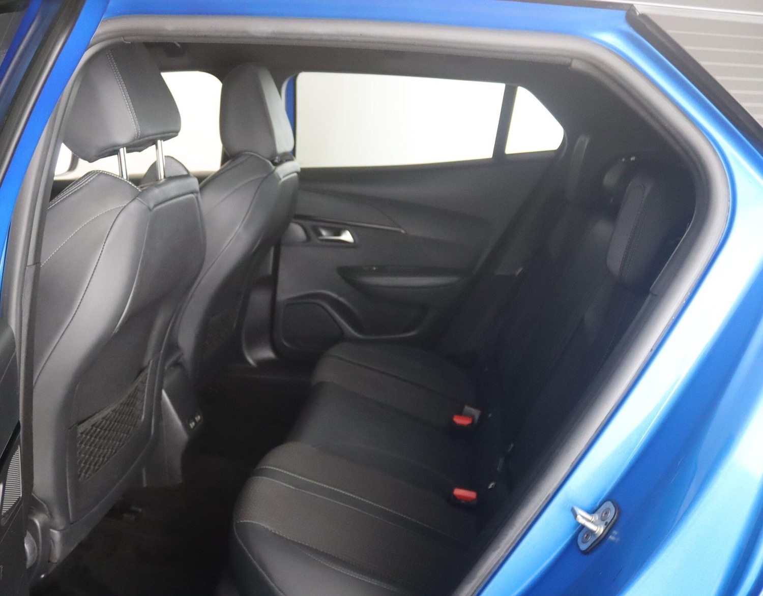 Used Peugeot E-2008 2022 for sale - 77695800: Photo 12