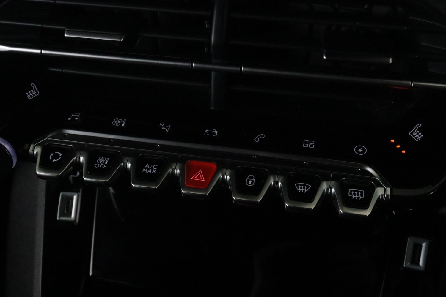 Used Peugeot E-2008 2022 for sale - 77695800: Photo 22