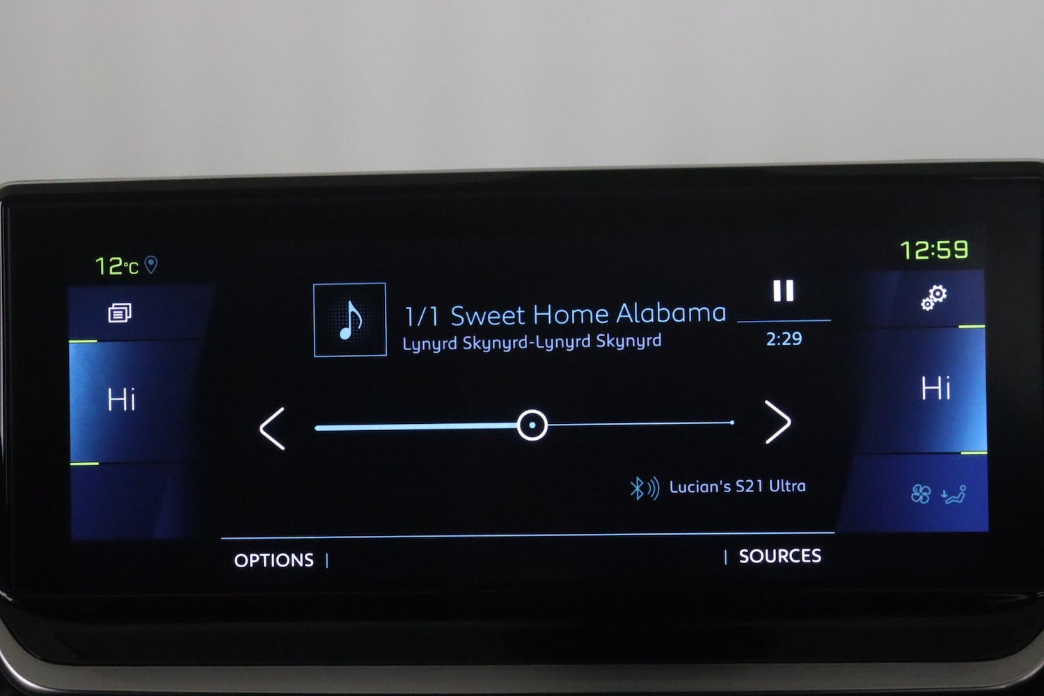 Used Peugeot E-2008 2022 for sale - 77695800: Photo 24