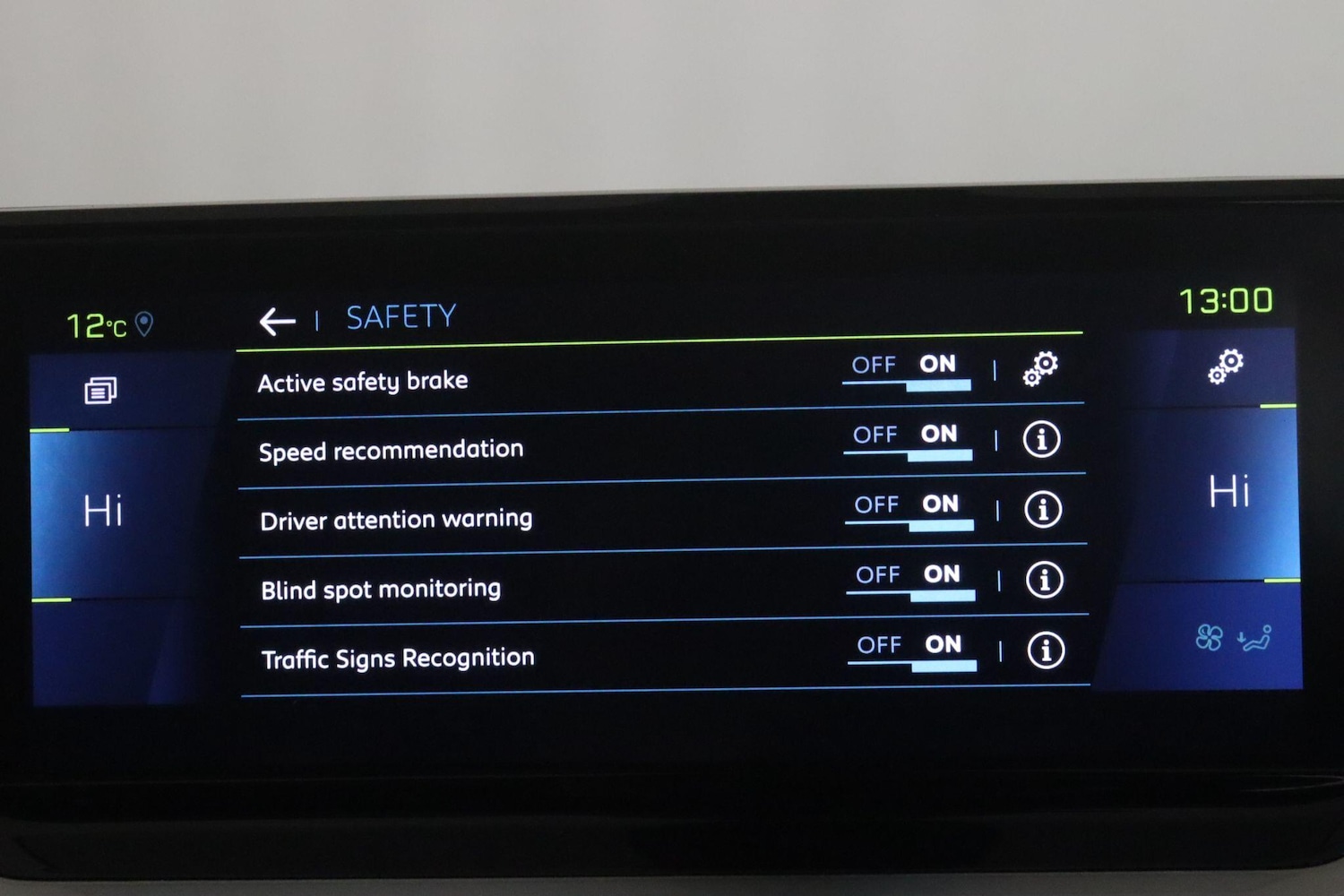 Used Peugeot E-2008 2022 for sale - 77695800: Photo 30