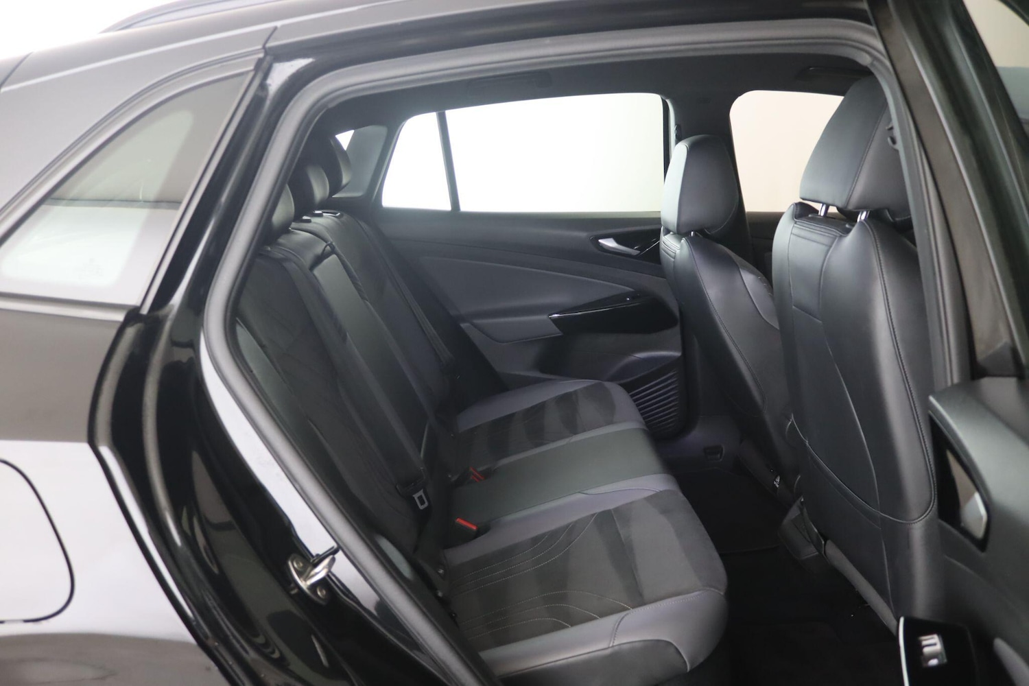 Used Volkswagen ID.4 2021 for sale - 76283411: Photo 13