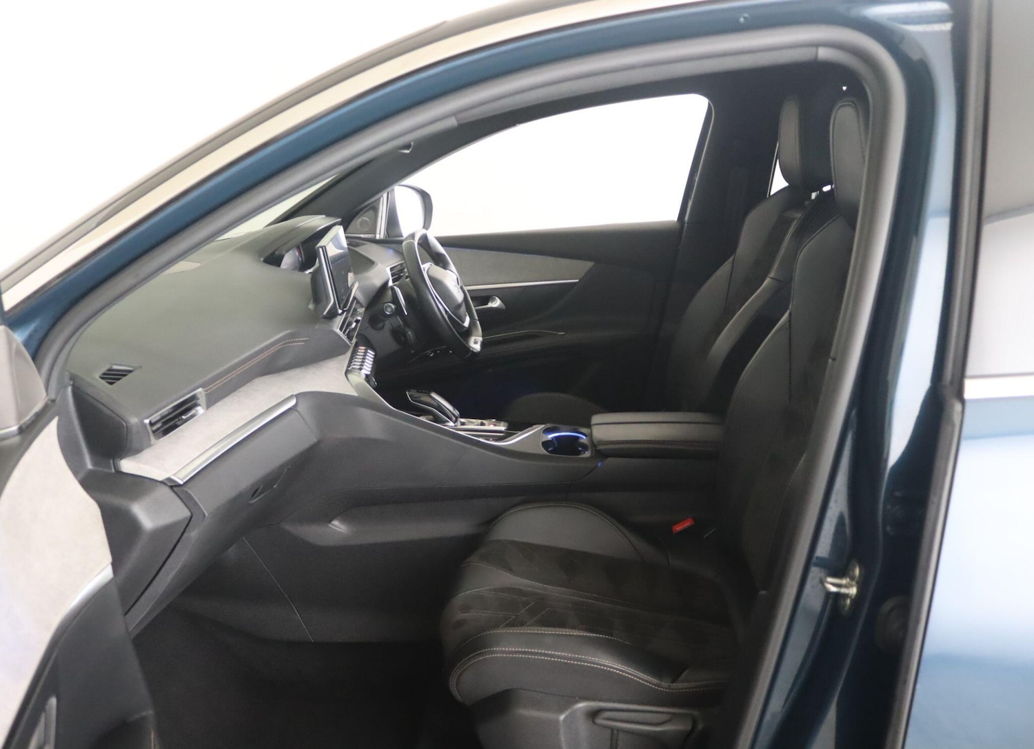 Used Peugeot 5008 2022 for sale - 76561963: Photo 12