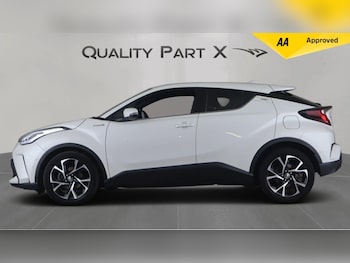 Used Toyota C-HR 2022 for sale - 76360333: Photo