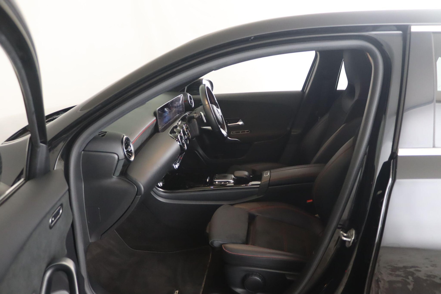 Used Mercedes-Benz A-Class 2020 for sale - 76295127: Photo 9