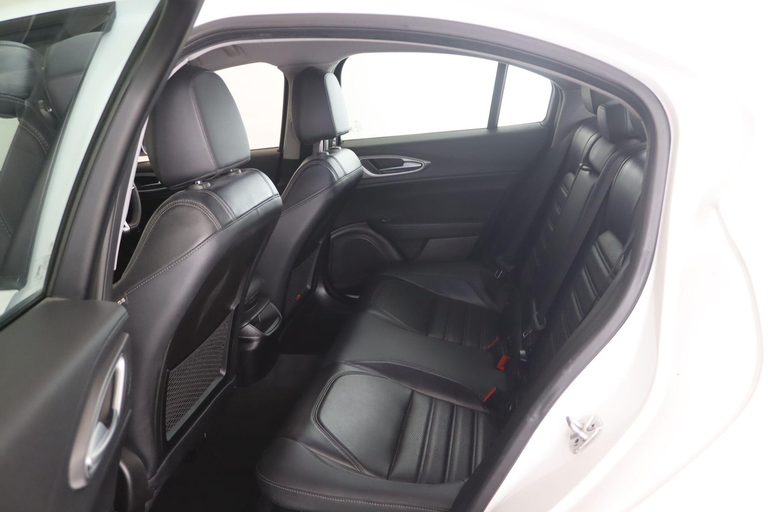 Used Alfa Romeo Giulia 2018 for sale - 76667331: Photo 15