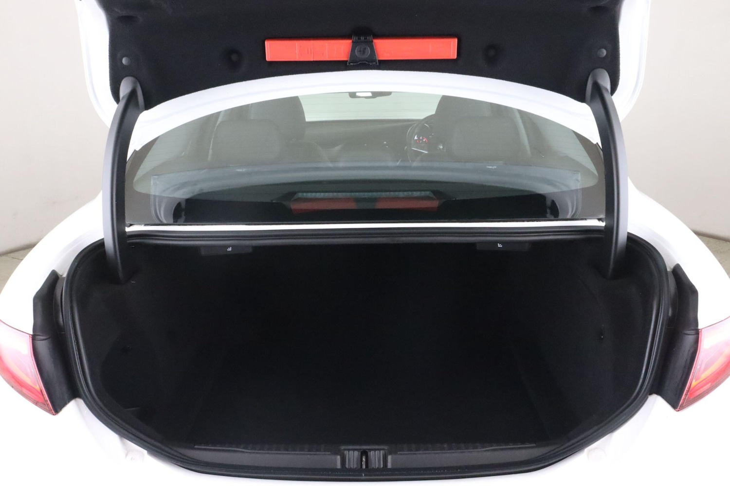 Used Alfa Romeo Giulia 2018 for sale - 76667331: Photo 16