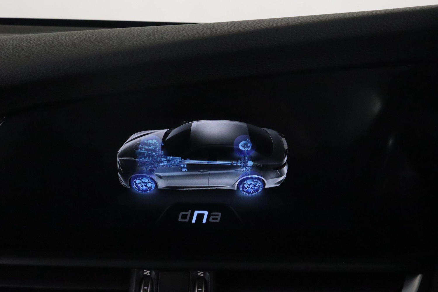 Used Alfa Romeo Giulia 2018 for sale - 76667331: Photo 32