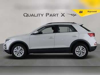 Used Volkswagen T-Roc 2022 for sale - 75809918: Photo