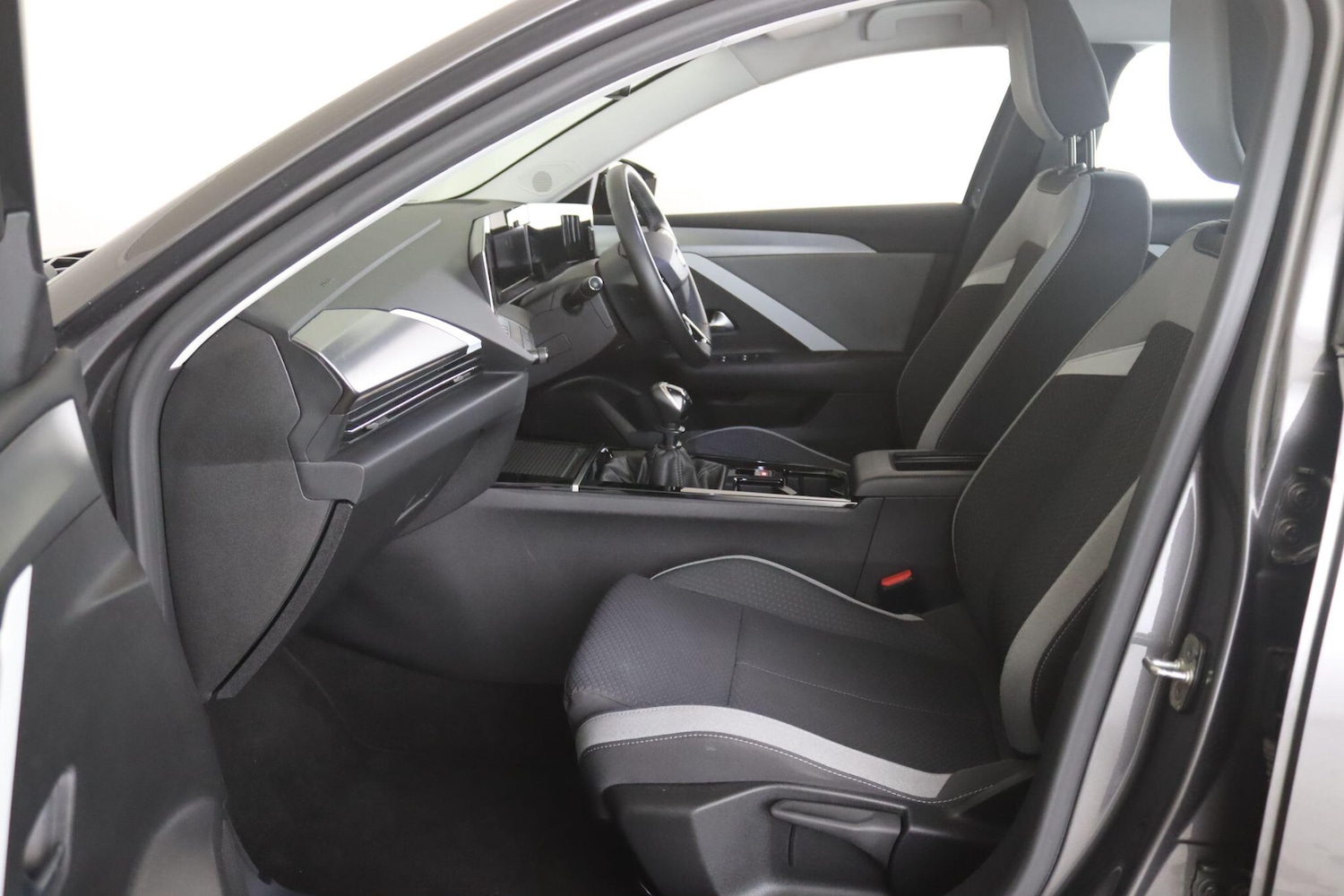 Used Vauxhall Astra 2023 for sale - 77109832: Photo 11