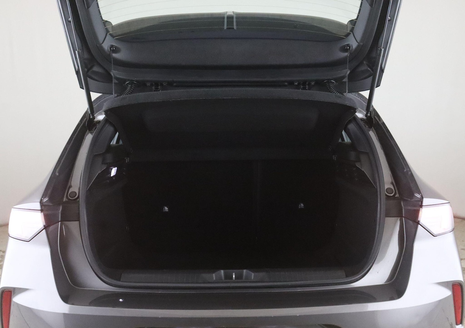 Used Vauxhall Astra 2023 for sale - 77109832: Photo 14