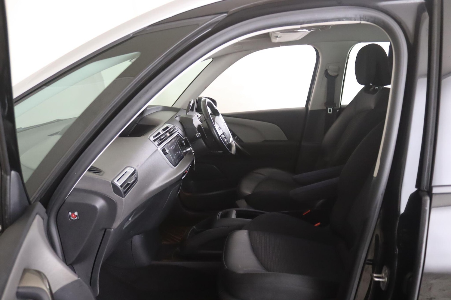 Used Citroen Grand C4 Picasso 2022 for sale - 77254900: Photo 11