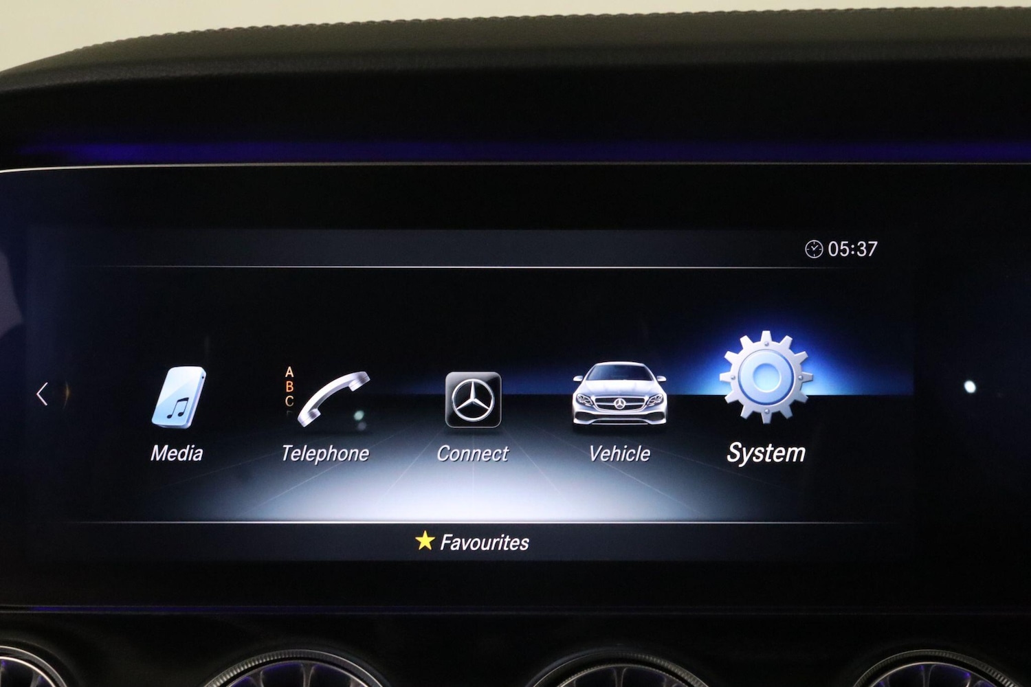 Used Mercedes-Benz E Class 2019 for sale - 76743278: Photo 26