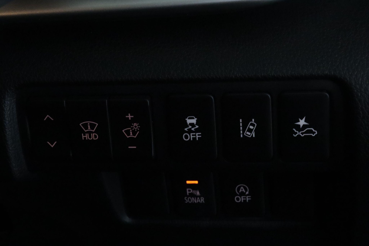 Used Mitsubishi Eclipse Cross 2020 for sale - 77268043: Photo 19