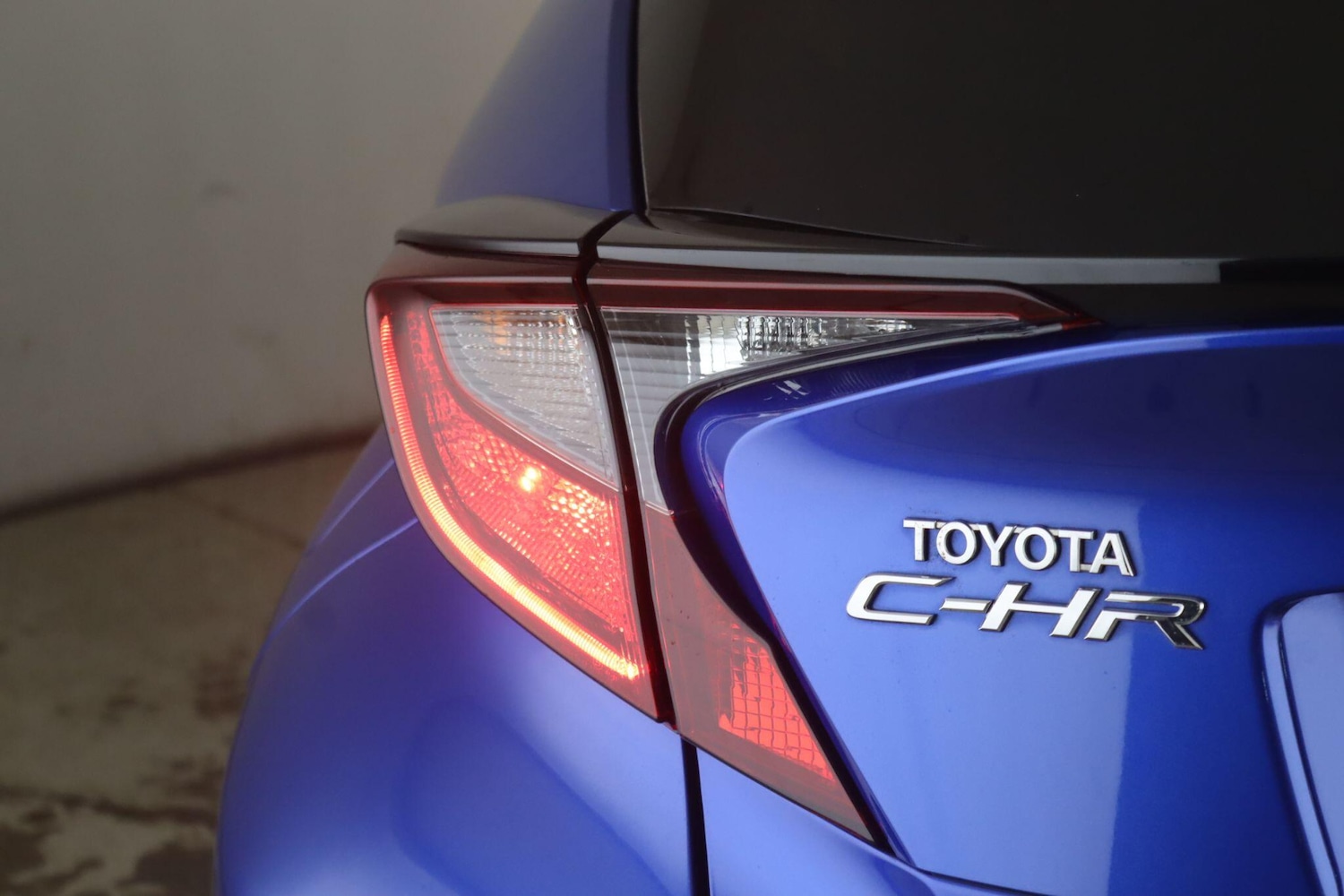 Used Toyota C-HR 2020 for sale - 77695503: Photo 10