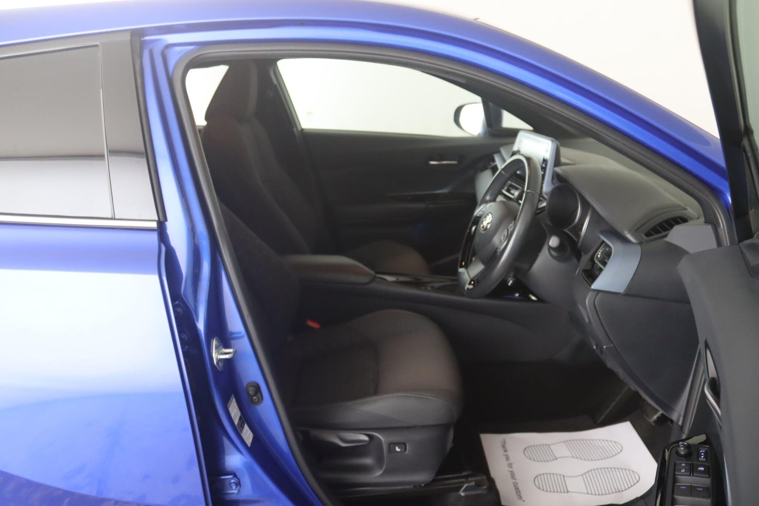 Used Toyota C-HR 2020 for sale - 77695503: Photo 16