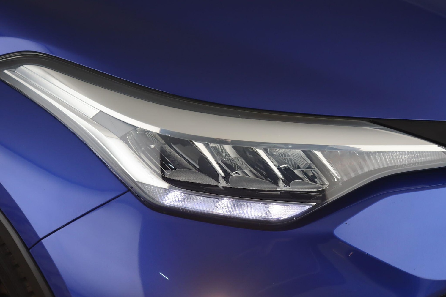 Used Toyota C-HR 2020 for sale - 77695503: Photo 9