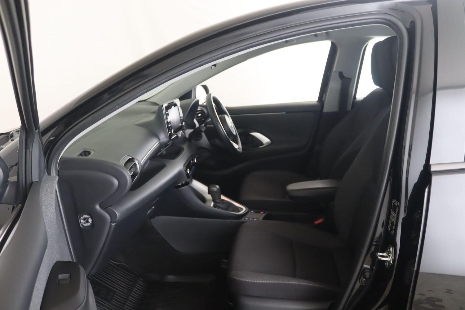 Used Toyota Yaris 2021 for sale - 76644768: Photo 10