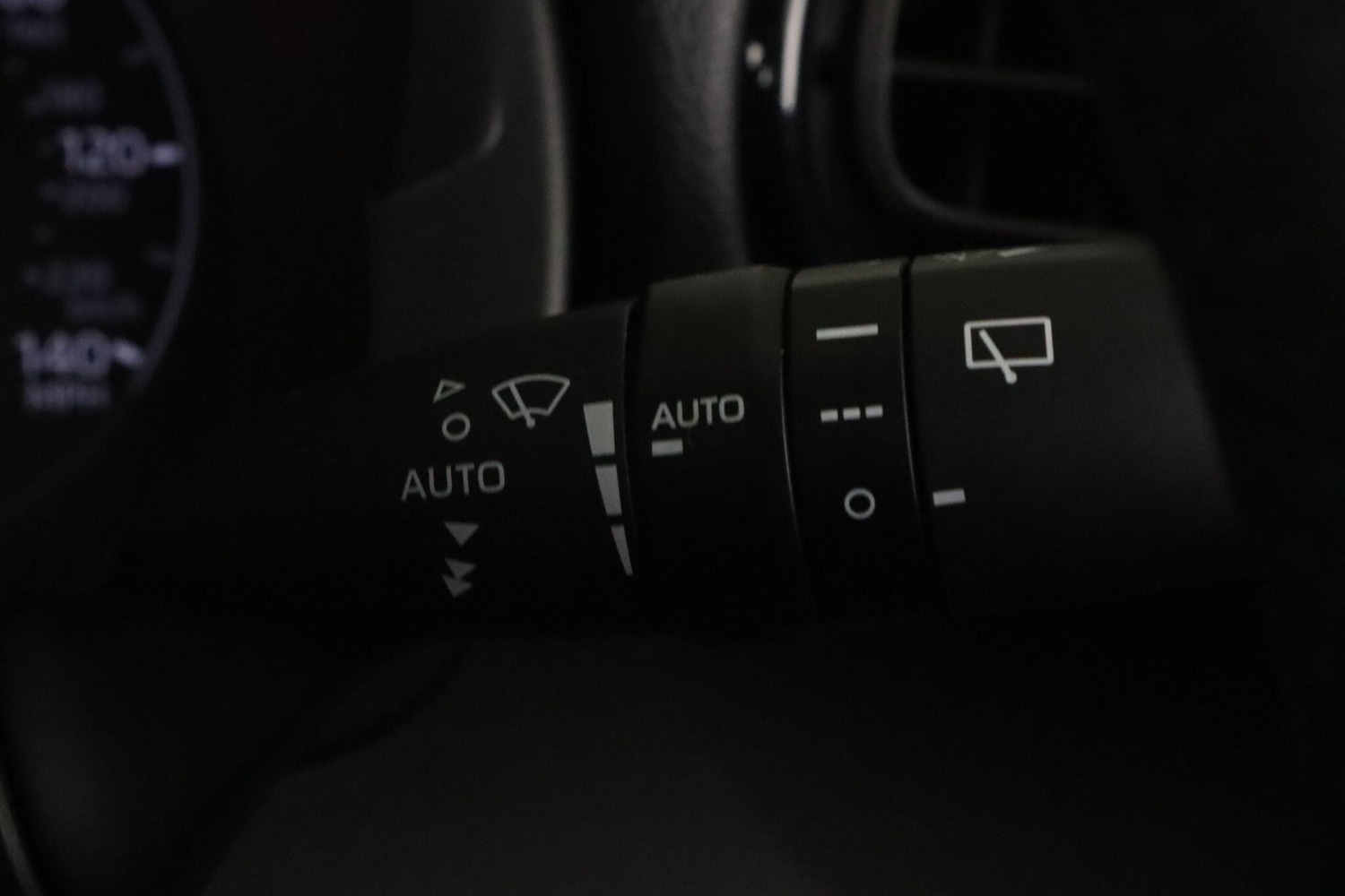 Used Toyota Yaris 2021 for sale - 76644768: Photo 19