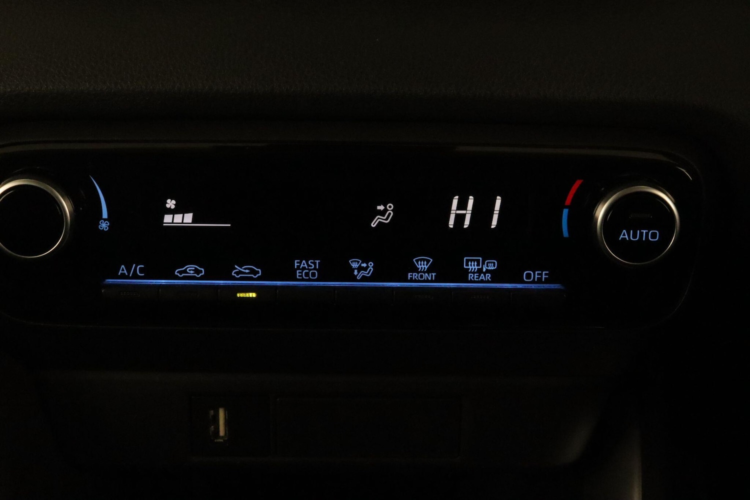 Used Toyota Yaris 2021 for sale - 76644768: Photo 21