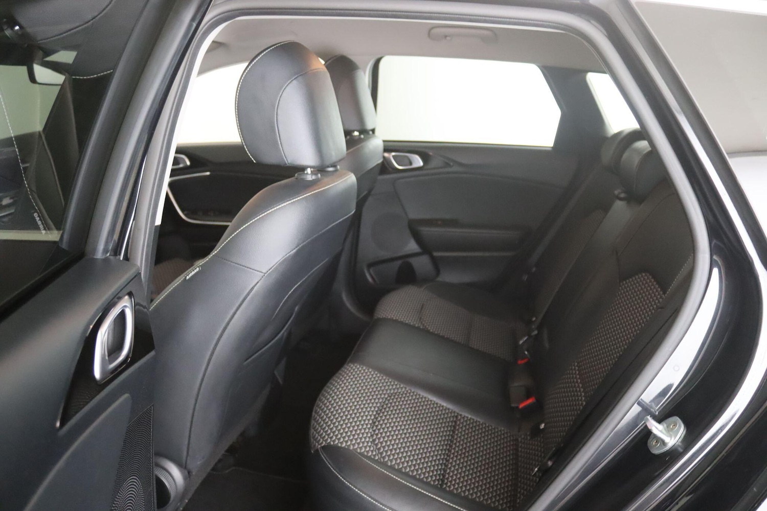 Used Kia Ceed 2022 for sale - 77611995: Photo 11