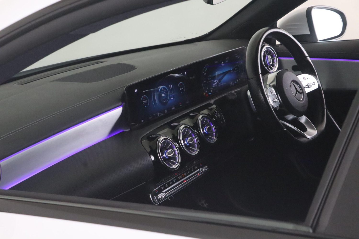 Used Mercedes-Benz CLA for sale - 76473633: Photo 11