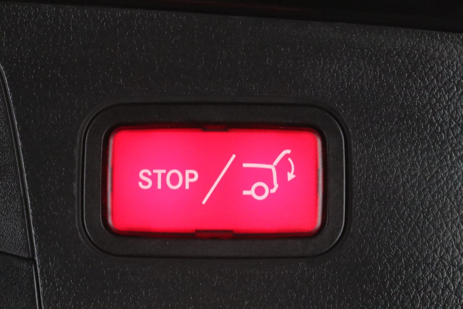 Used Mercedes-Benz GLA 2020 for sale - 76832376: Photo 15