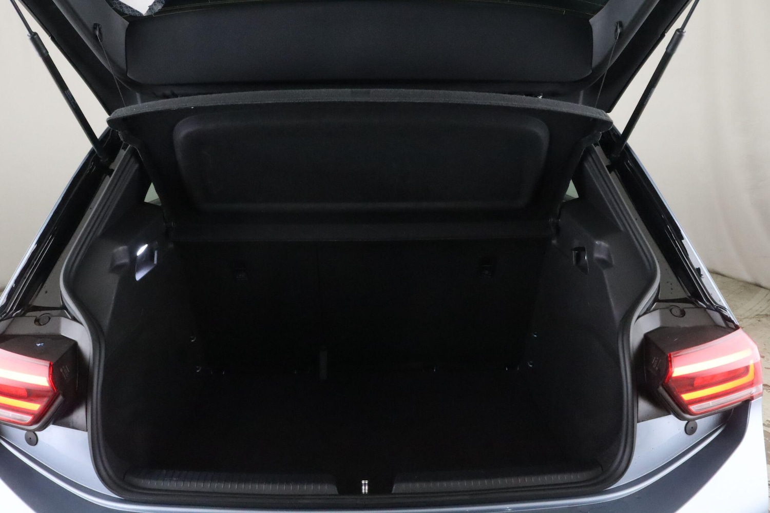 Used Volkswagen ID.3 2023 for sale - 76824351: Photo 14