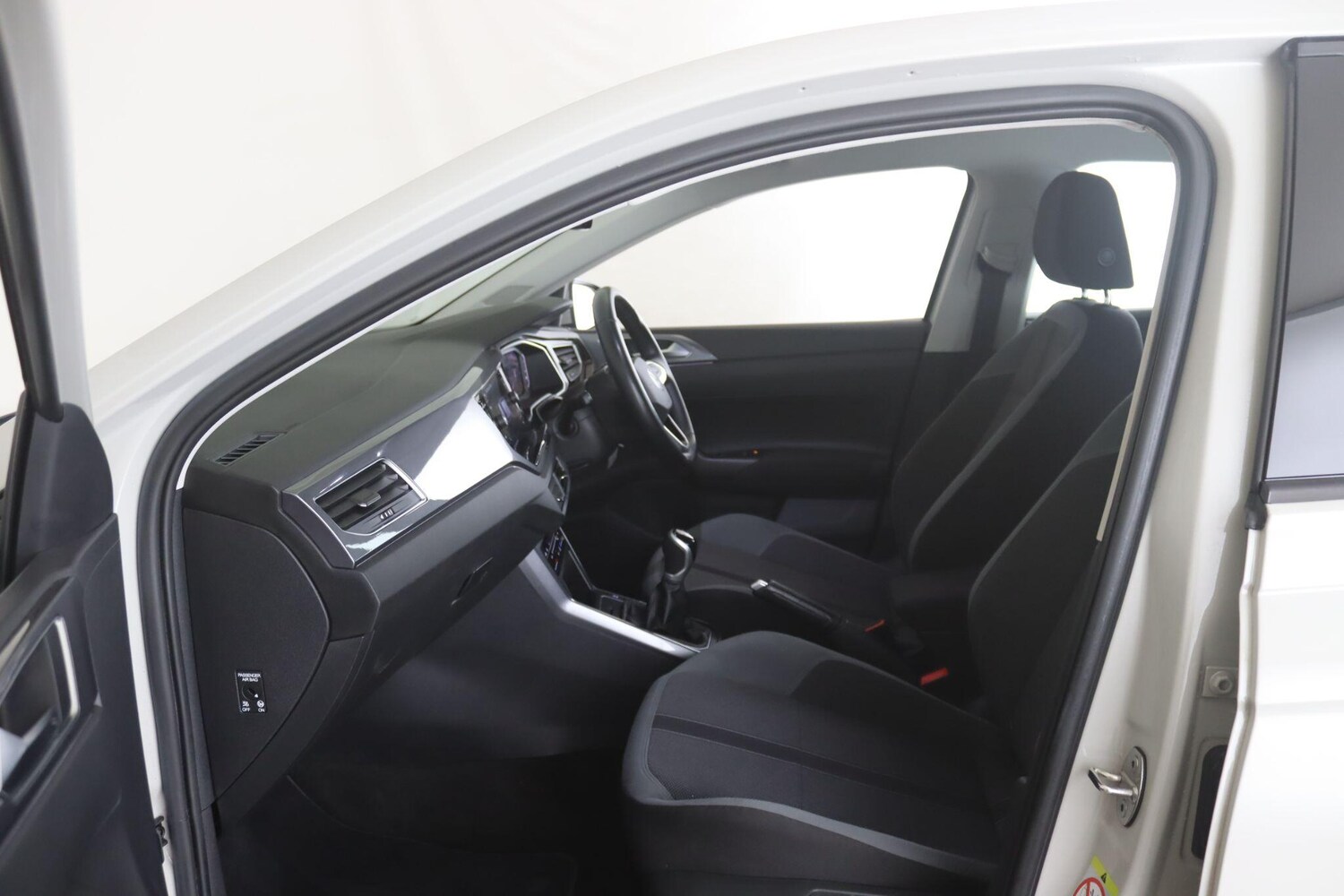 Used Volkswagen Polo 2023 for sale - 77359135: Photo 11