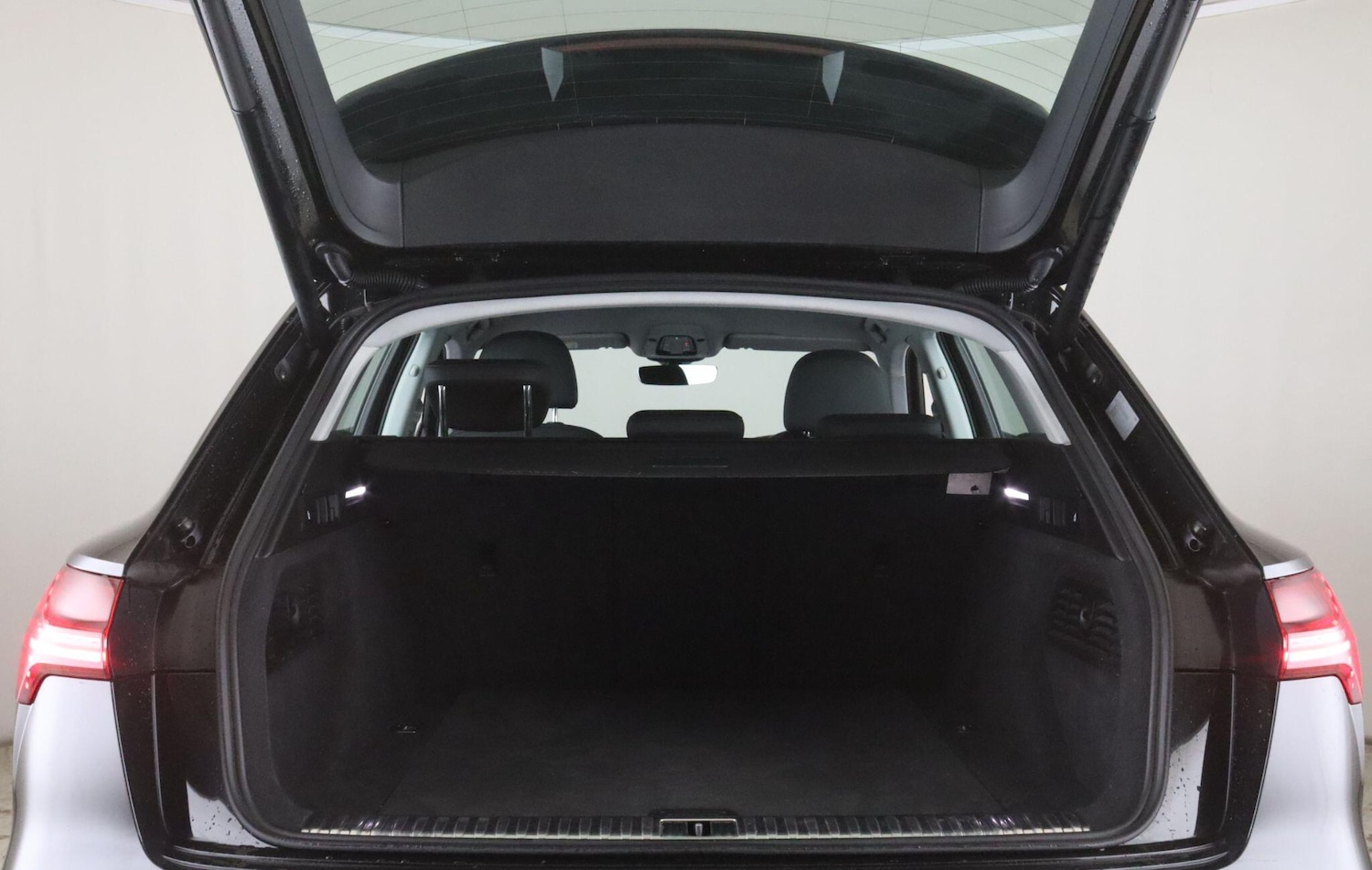 Used Audi e-tron 2020 for sale - 77049693: Photo 13