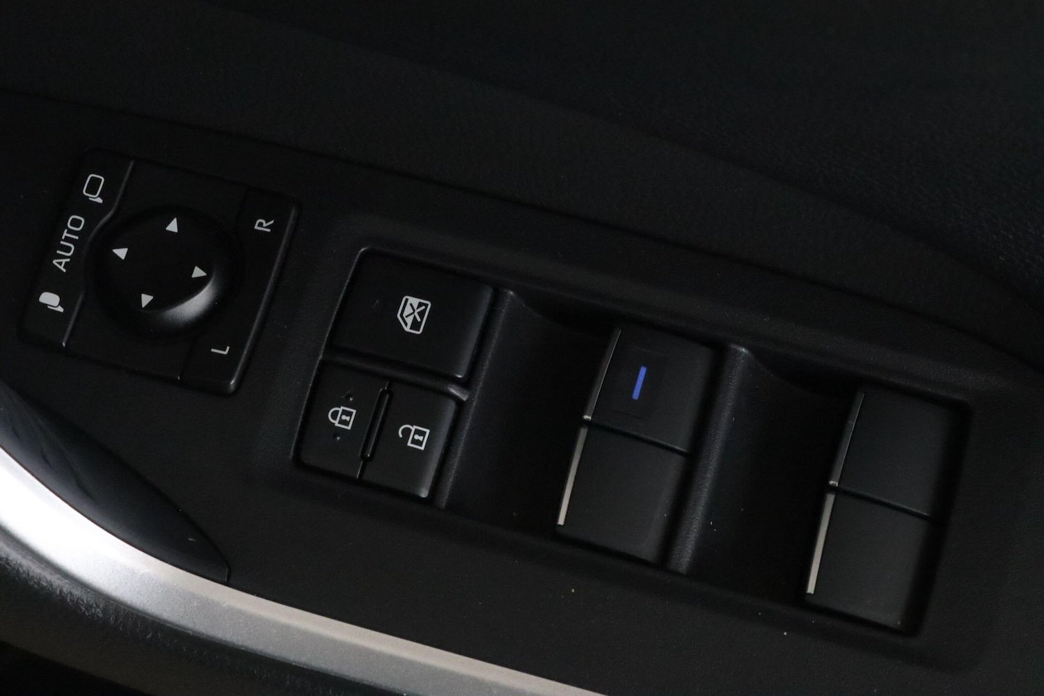 Used Toyota RAV4 2020 for sale - 76214844: Photo 16