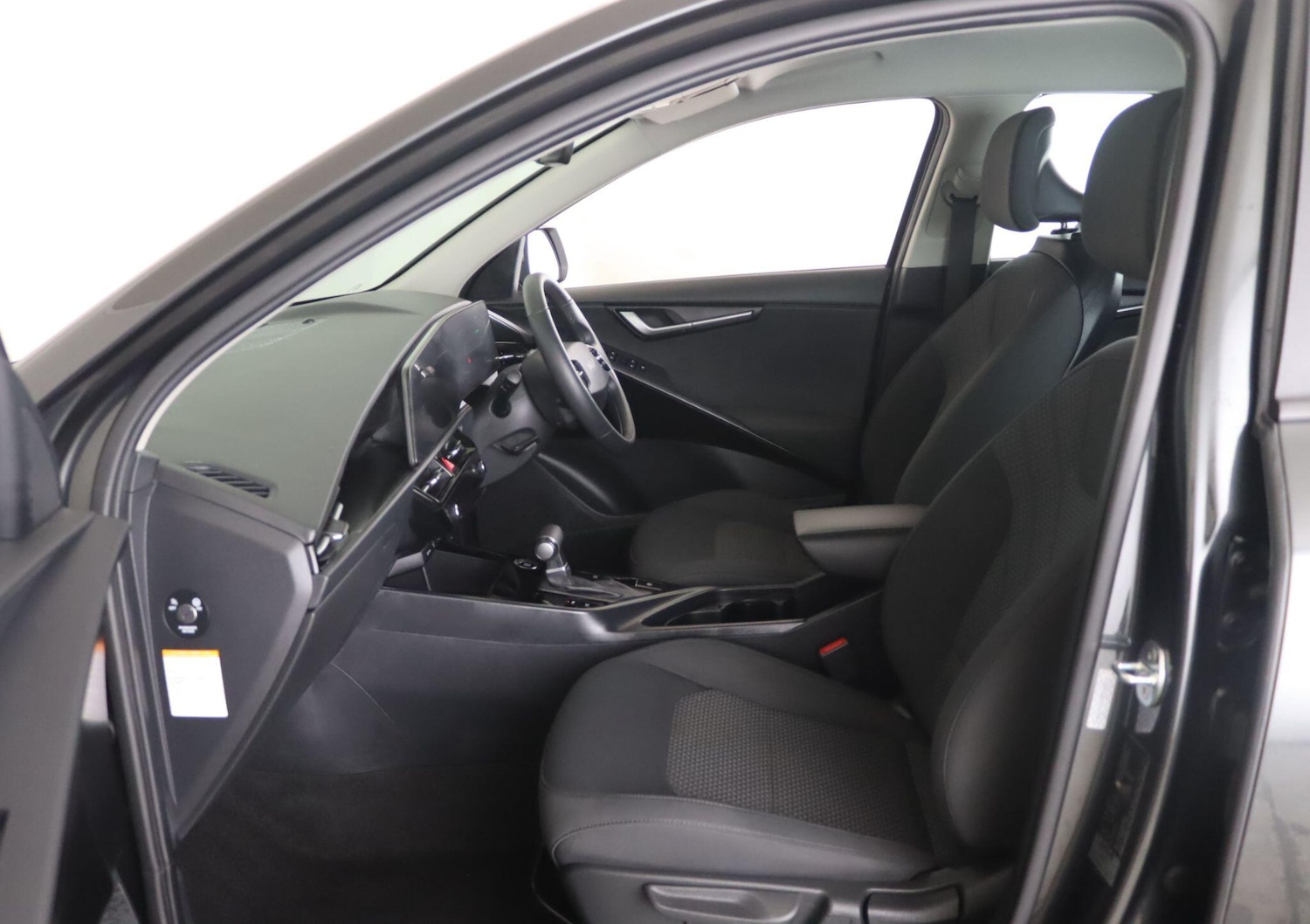 Used Kia Niro 2024 for sale - 76370463: Photo 11