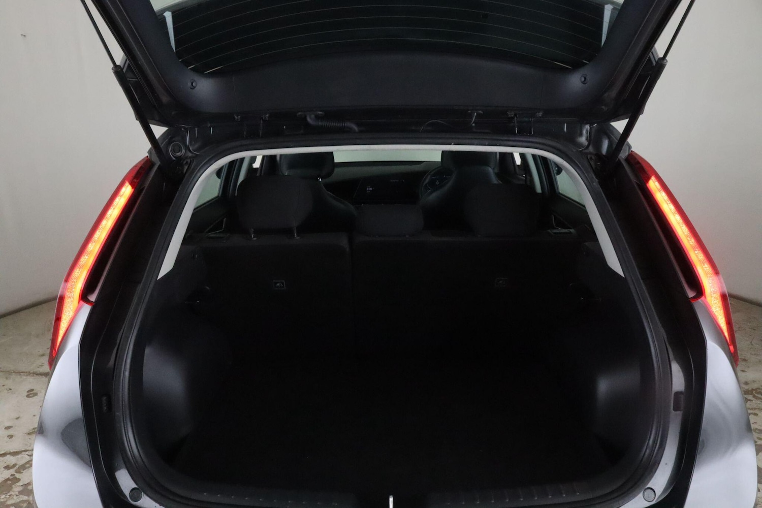 Used Kia Niro 2024 for sale - 76370463: Photo 13