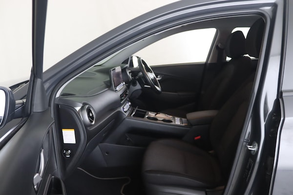 Used Hyundai KONA 2023 for sale - 76152900: Photo 10