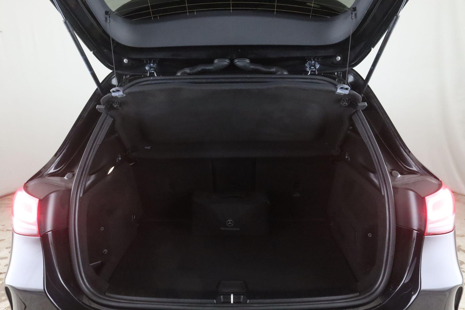 Used Mercedes-Benz GLA 2021 for sale - 77345331: Photo 12